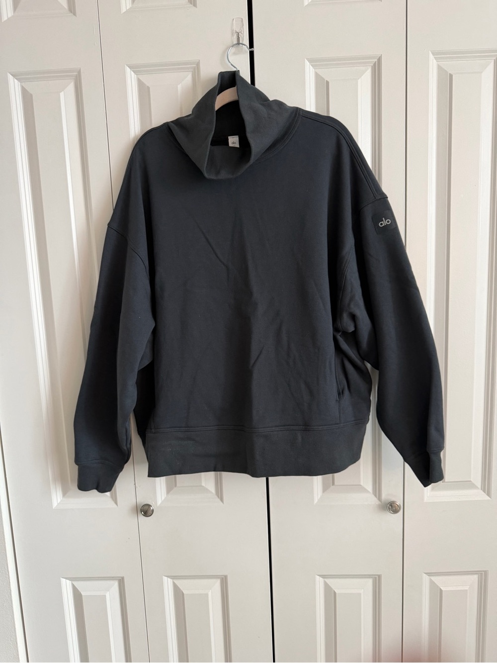 ALO Yoga Charcoal Funnel Neck Pullover Sweatshirt